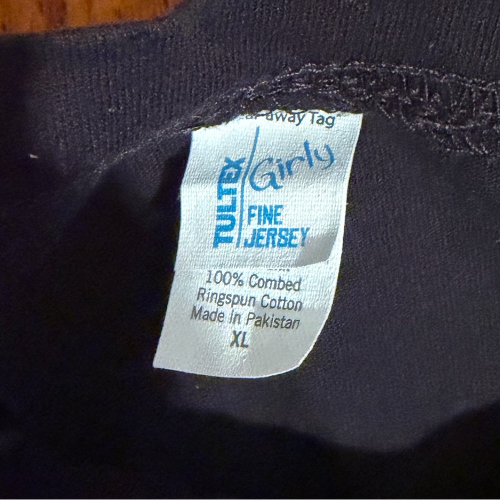 Twilight Edward Cullen T-Shirt - Picture 2 of 3